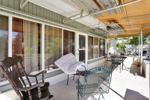 Villa ou maison à vendre à Port Charlotte, Floride: 2 chambres, 135.45 m2 № 1800152 - photo 30