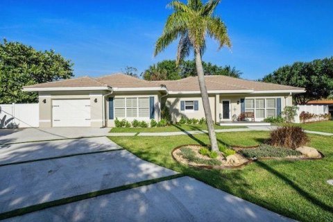 Villa ou maison à vendre à Lighthouse Point, Floride: 4 chambres, 215.81 m2 № 2084419 - photo 24
