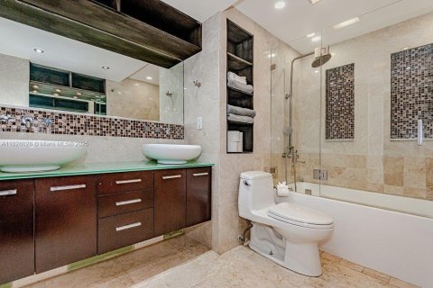 Снять в аренду кондоминиум в Майами-Бич, Флорида 1 спальня, 89.19м2, № 2035685 - фото 16