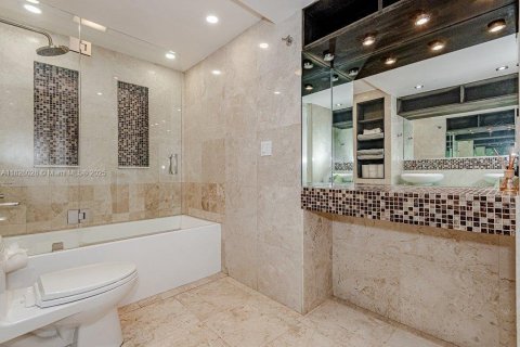 Снять в аренду кондоминиум в Майами-Бич, Флорида 1 спальня, 89.19м2, № 2035685 - фото 17