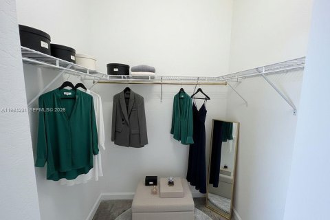 House in Miami, Florida 3 bedrooms, 137.77 sq.m. № 2045493 - photo 14