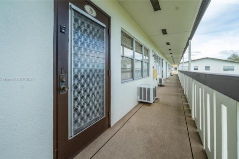 Copropriété à vendre à Boca Raton, Floride: 1 chambre, 66.89 m2 № 1451949 - photo 7