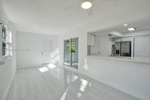 Купить виллу или дом в Мирамар, Флорида 3 спальни, 168.25м2, № 2006411 - фото 28