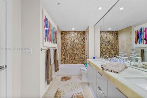 Copropriété à vendre à Miami Beach, Floride: 2 chambres, 125.51 m2 № 2154820 - photo 22