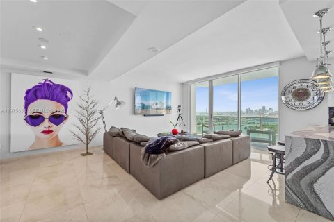 Copropriété à vendre à Miami Beach, Floride: 2 chambres, 125.51 m2 № 2154820 - photo 2