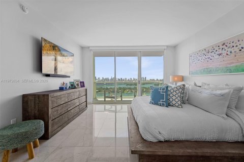 Copropriété à vendre à Miami Beach, Floride: 2 chambres, 125.51 m2 № 2154820 - photo 19