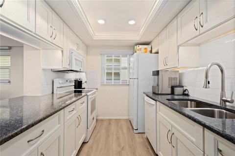 Copropriété à louer à Longboat Key, Floride: 2 chambres, 117.06 m2 № 1424500 - photo 16