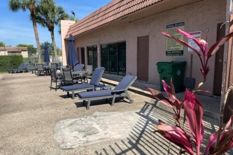 Townhouse in Davie, Florida 3 bedrooms, 147.71 sq.m. № 2267984 - photo 13