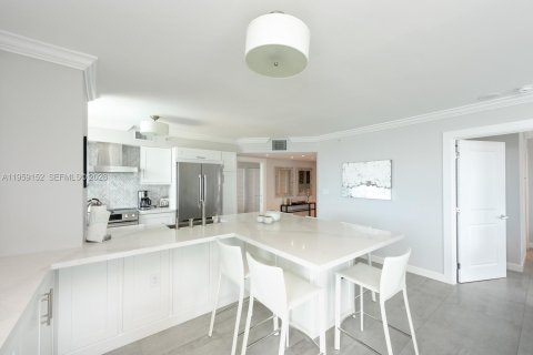 Condominio en alquiler en Miami Beach, Florida, 2 dormitorios, 104.98 m2 № 2023434 - foto 7