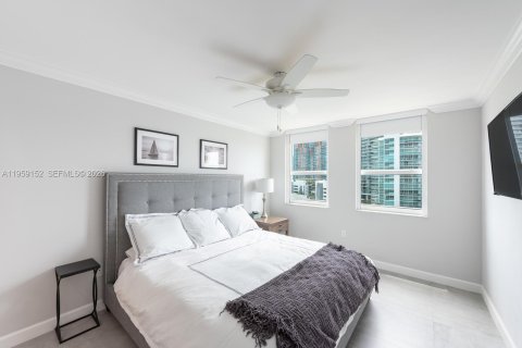Condominio en alquiler en Miami Beach, Florida, 2 dormitorios, 104.98 m2 № 2023434 - foto 12
