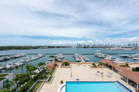Condominio en alquiler en Miami Beach, Florida, 2 dormitorios, 104.98 m2 № 2023434 - foto 19
