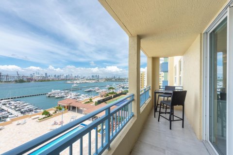Condominio en alquiler en Miami Beach, Florida, 2 dormitorios, 104.98 m2 № 2023434 - foto 15