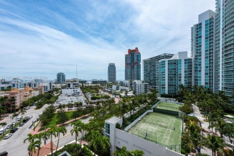 Condominio en alquiler en Miami Beach, Florida, 2 dormitorios, 104.98 m2 № 2023434 - foto 24