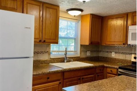 Copropriété à louer à Saint Petersburg, Floride: 2 chambres, 83.61 m2 № 1884814 - photo 2