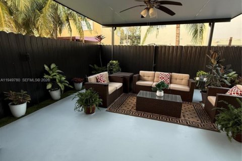 Таунхаус в Хомстед, Флорида 3 спальни, 127.09м2 № 2058479