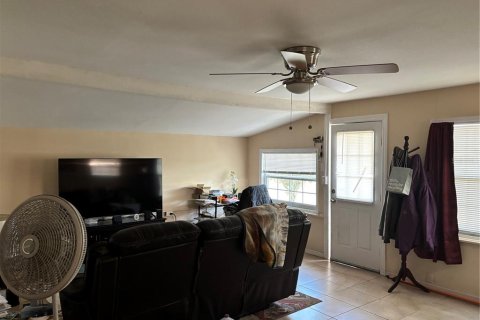House in Lakeland, Florida 5 bedrooms, 165.64 sq.m. № 1631711 - photo 25
