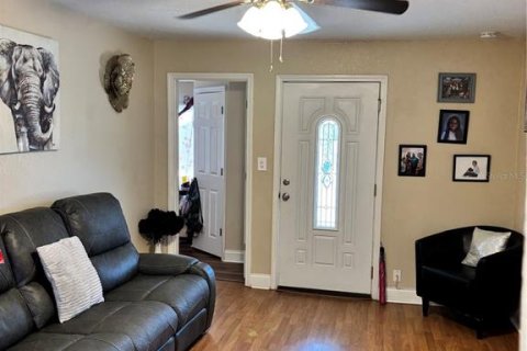 House in Lakeland, Florida 5 bedrooms, 165.64 sq.m. № 1631711 - photo 6