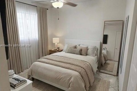 Villa ou maison à vendre à Hialeah, Floride: 3 chambres, 106.84 m2 № 2001330 - photo 10