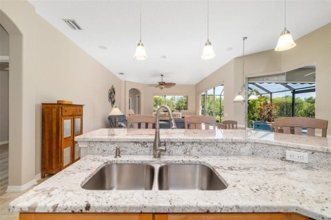 House in Bradenton, Florida 4 bedrooms, 242.75 sq.m. № 1586852 - photo 22