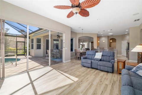 House in Bradenton, Florida 4 bedrooms, 242.75 sq.m. № 1586852 - photo 27