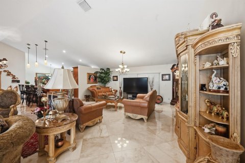 Casa en venta en Boynton Beach, Florida, 3 dormitorios, 213.86 m2 № 2146120 - foto 10