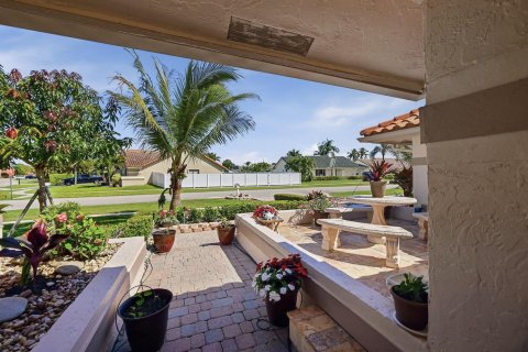 Casa en venta en Boynton Beach, Florida, 3 dormitorios, 213.86 m2 № 2146120 - foto 5