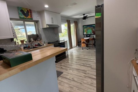 Villa ou maison à vendre à Sunrise, Floride: 2 chambres, 115.01 m2 № 2016930 - photo 7