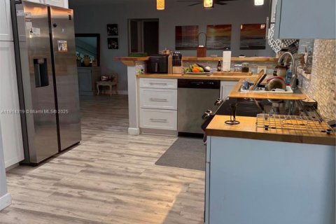 Villa ou maison à vendre à Sunrise, Floride: 2 chambres, 115.01 m2 № 2016930 - photo 14