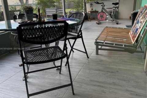 Villa ou maison à vendre à Sunrise, Floride: 2 chambres, 115.01 m2 № 2016930 - photo 21