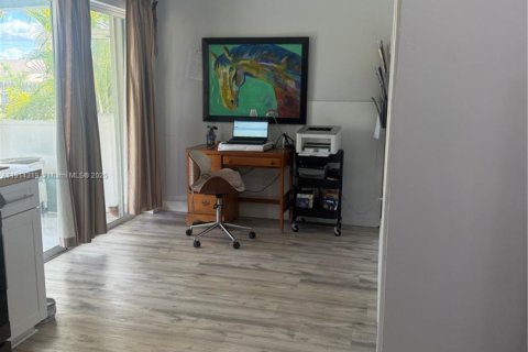 Villa ou maison à vendre à Sunrise, Floride: 2 chambres, 115.01 m2 № 2016930 - photo 16