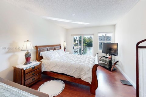 Condominio en venta en Cutler Bay, Florida, 2 dormitorios, 110.74 m2 № 1994754 - foto 30