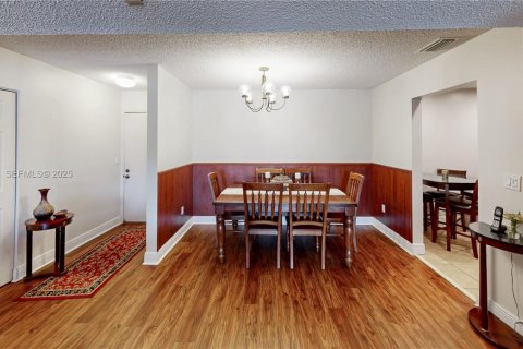 Condominio en venta en Cutler Bay, Florida, 2 dormitorios, 110.74 m2 № 1994754 - foto 18