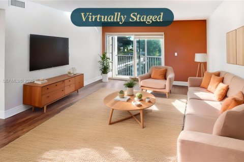 Condominio en venta en Cutler Bay, Florida, 2 dormitorios, 110.74 m2 № 1994754 - foto 11