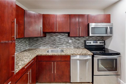 Condominio en venta en Cutler Bay, Florida, 2 dormitorios, 110.74 m2 № 1994754 - foto 25