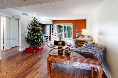 Condominio en venta en Cutler Bay, Florida, 2 dormitorios, 110.74 m2 № 1994754 - foto 9