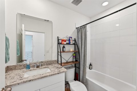 Casa en venta en Davenport, Florida, 3 dormitorios, 157.56 m2 № 2230422 - foto 25