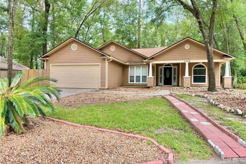 House in Gainesville, Florida 3 bedrooms, 201.97 sq.m. № 2309889