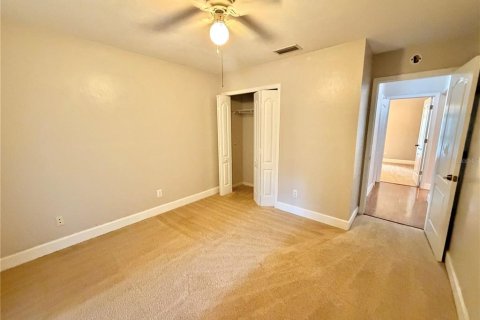 House in Gainesville, Florida 3 bedrooms, 201.97 sq.m. № 2309889 - photo 20