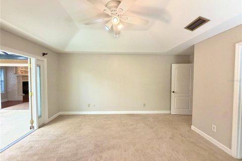 House in Gainesville, Florida 3 bedrooms, 201.97 sq.m. № 2309889 - photo 19