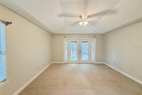 House in Gainesville, Florida 3 bedrooms, 201.97 sq.m. № 2309889 - photo 13