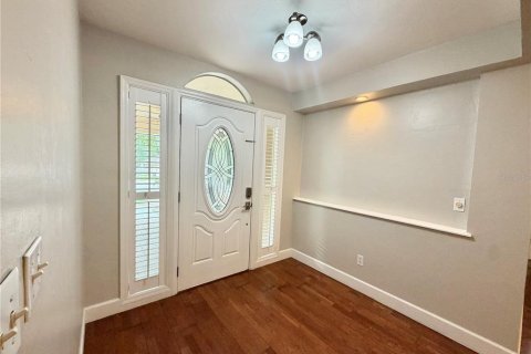 House in Gainesville, Florida 3 bedrooms, 201.97 sq.m. № 2309889 - photo 2
