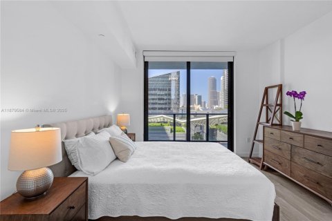 Condo in Miami, Florida, 2 bedrooms  № 1981319 - photo 14