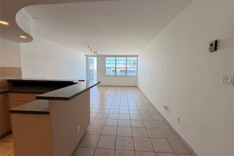 Condominio en venta en Miami Beach, Florida, 1 dormitorio, 77.57 m2 № 2145812 - foto 4