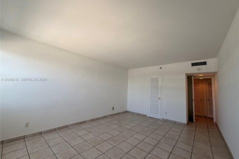 Condominio en venta en Miami Beach, Florida, 1 dormitorio, 77.57 m2 № 2145812 - foto 12