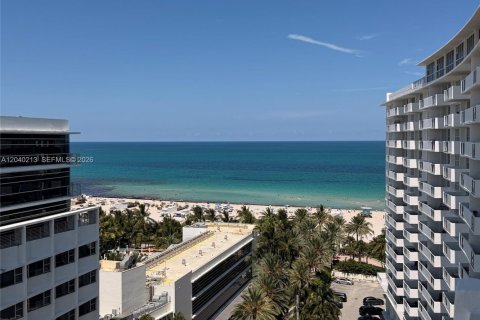 Condominio en Miami Beach, Florida, 1 dormitorio № 2145812