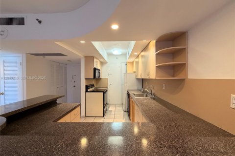Condominio en venta en Miami Beach, Florida, 1 dormitorio, 77.57 m2 № 2145812 - foto 17