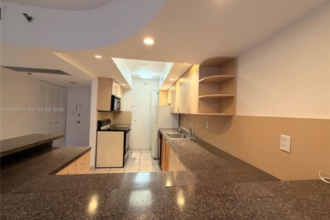 Condominio en venta en Miami Beach, Florida, 1 dormitorio, 77.57 m2 № 2145812 - foto 16