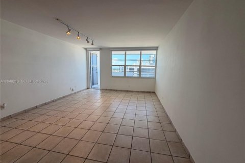 Condominio en venta en Miami Beach, Florida, 1 dormitorio, 77.57 m2 № 2145812 - foto 6