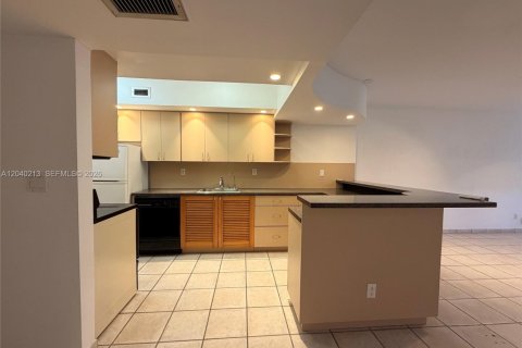 Condominio en venta en Miami Beach, Florida, 1 dormitorio, 77.57 m2 № 2145812 - foto 18