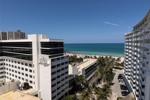 Condominio en venta en Miami Beach, Florida, 1 dormitorio, 77.57 m2 № 2145812 - foto 2